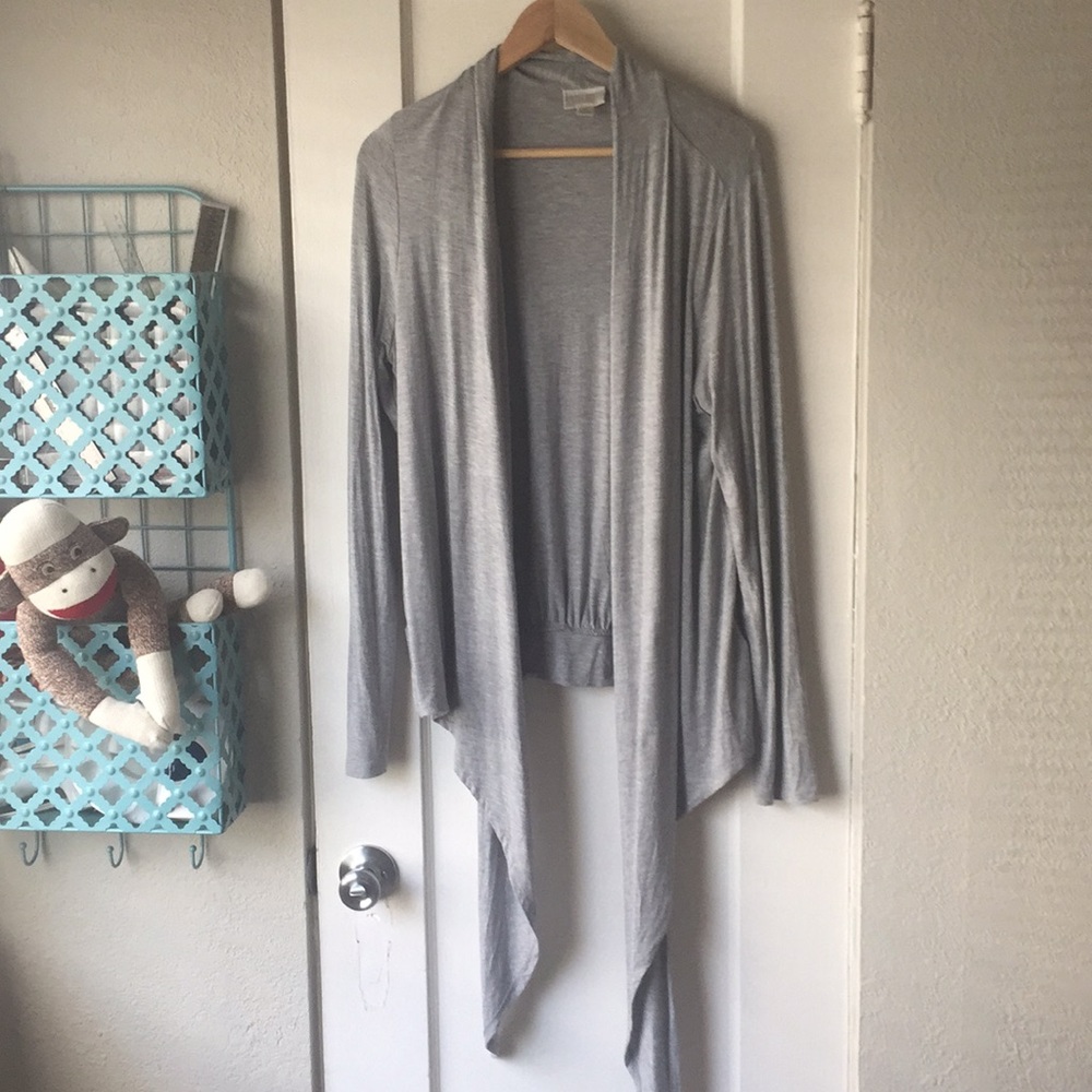 Bisou Bisou open cardigan in gray